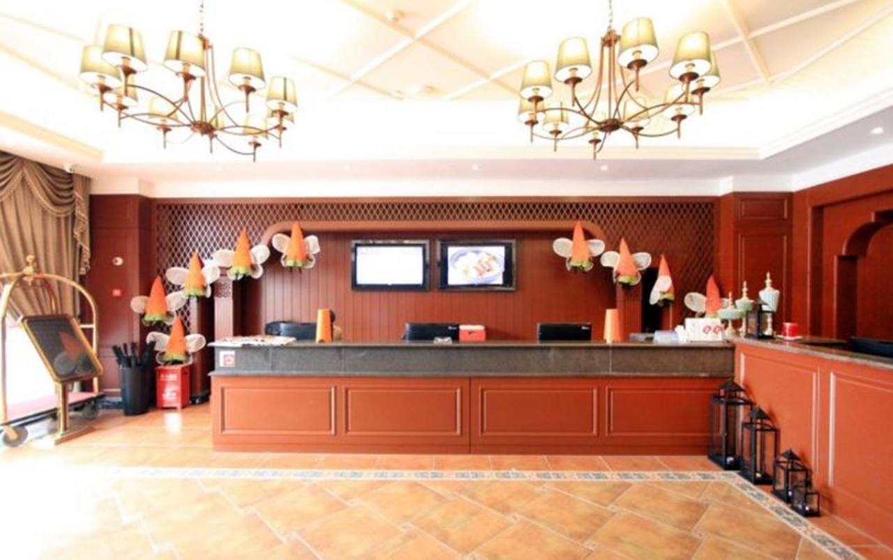 Ibis Chongqing Airport Hotell Eksteriør bilde